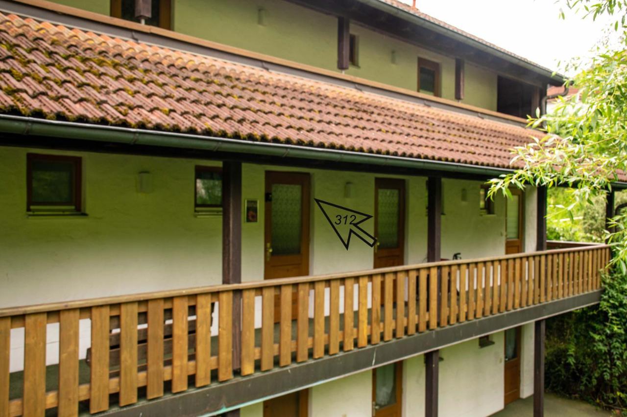 Geschmackvolles Appartement Am Donauradweg オーベルンツェル エクステリア 写真